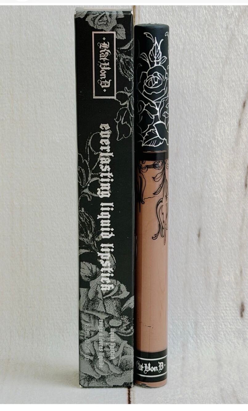 LIMITED EDITION: KVD Vegan Beauty
: Everlasting Liquid Lipstick: Bow N Arrow